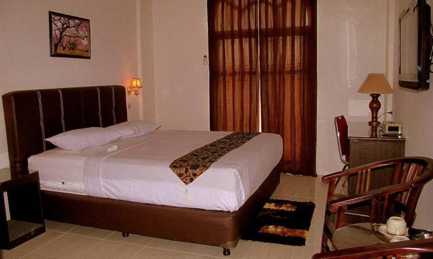 Hotel Mitra Garden Pangkal Pinang Pokój zdjęcie